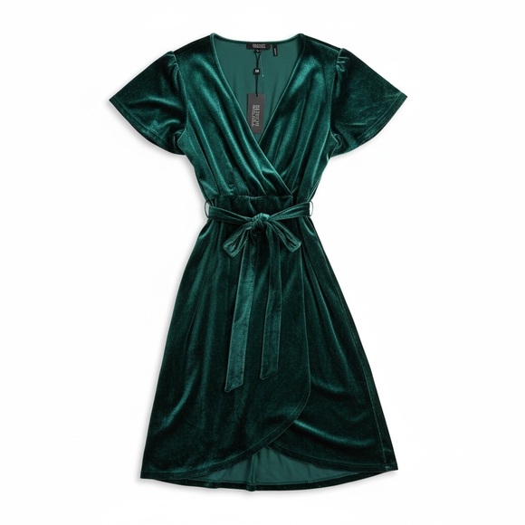 Badgley Mischka Velvet Sparkle Wrap Dress Emerald Green PXL NWT Badgley Mischka Velvet Sparkle Wrap Dress Emerald Green PXL NWT